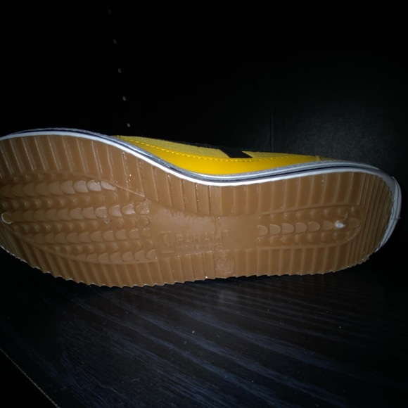 SOLD!!! *NEW* RETRO PANAM SNEAKERS - Picture 6 of 6